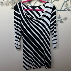 ❤️White House Black market bias stripe drapeneck tunic Sz S EUC CLEARANCE